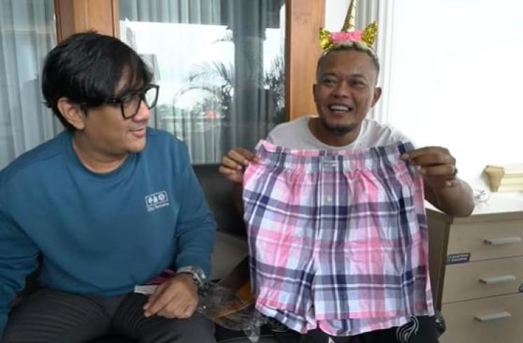 Andre Taulany dan Sule. (Youtube/TaulanyTV)