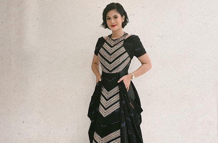 Potret Hana Saraswati 'Buku Harian Seorang Istri' di Anugerah LSF. (Instagram/@hanahaho)