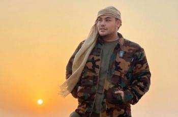 Bergaya bak Pangeran! 9 Potret Artis Pria Liburan ke Dubai