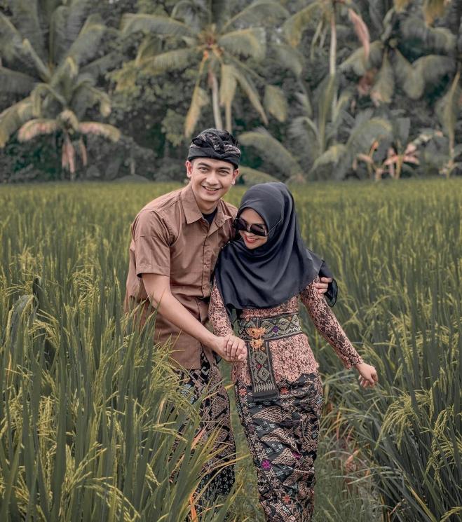 Ria Ricis dan Teuku Ryan. (Instagram/@riaricis1795)