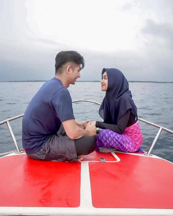 Ria Ricis dan Teuku Ryan. (Instagram/@riaricis1795)