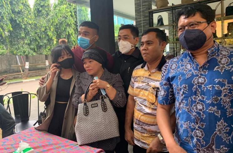 Keluarga Bibi Ardiansyah. (MataMata.com/Yuliani)