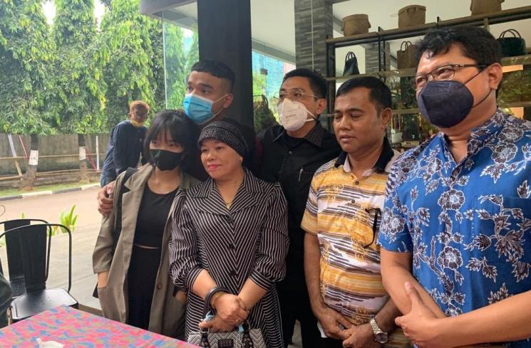 Keluarga Bibi Ardiansyah. (MataMata.com/Yuliani)