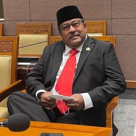 Artis Penyayang Hewan (Instagram/@si.rano)