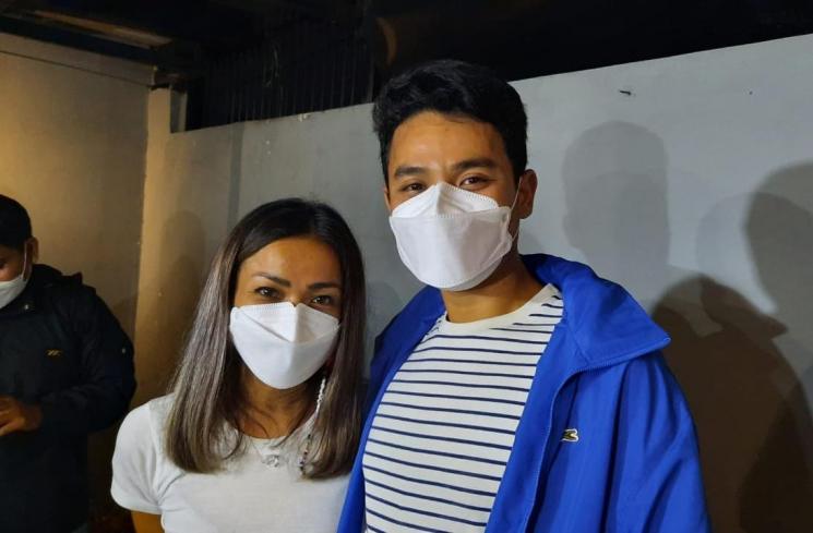 Nirina Zubir dan adik. (MataMata.com/Ismail)