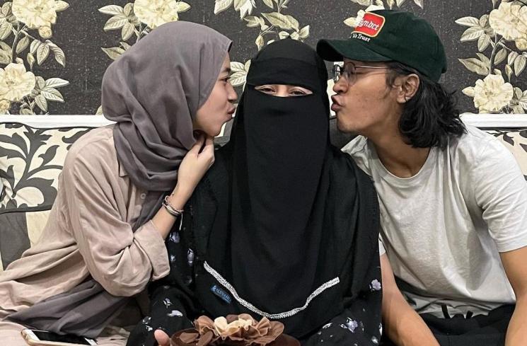 Umi Pipik ulang tahun. (Instagram/_ummi_pipik_)