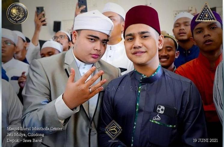 Persahabatan Syakir Daulay dan Ameer Azzikra. (Instagram/ameer_azzikra)