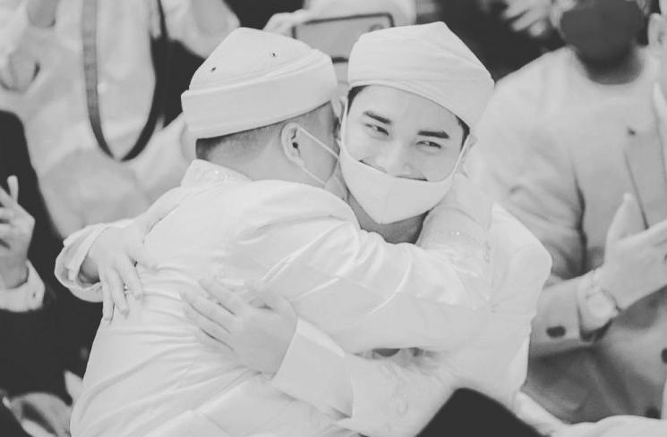 Momen Kebersamaan Alvin Faiz dan Ameer Azzikra. (Instagram/@alvin_411)