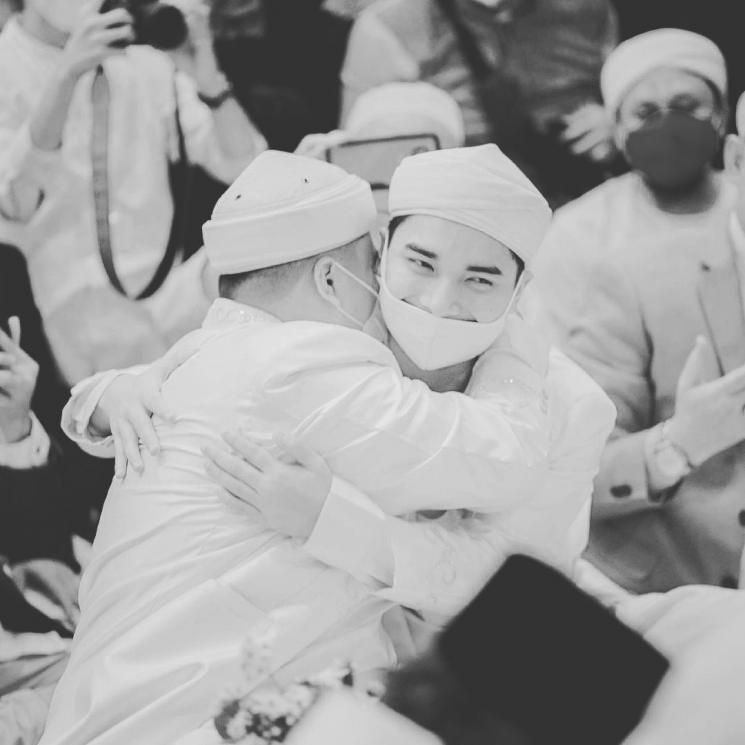 Momen Kebersamaan Alvin Faiz dan Ameer Azzikra. (Instagram/@alvin_411)