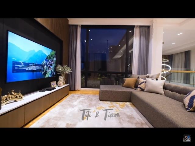 Potret Rumah Titi Kamal dan Christian Sugiono (YouTube/Titi dan Tian)