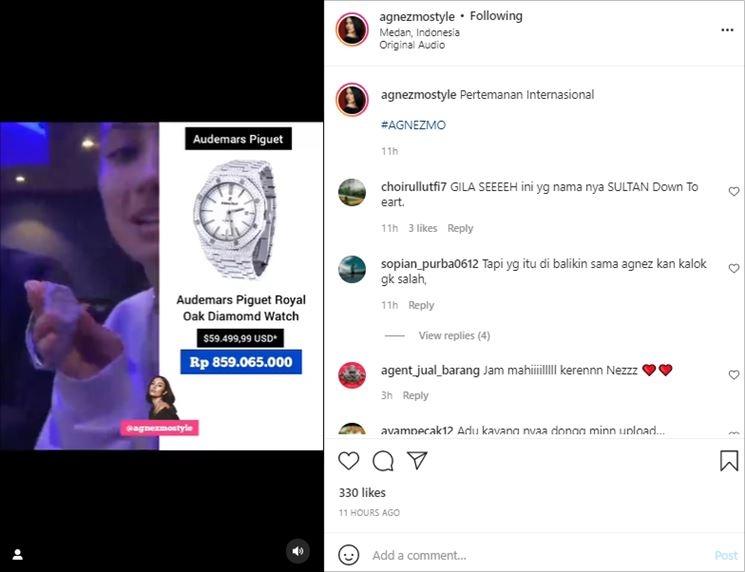 Agnez Mo dapat jam tangan berhias berlian dari Jason Derulo. (Instagram/@agnezmostyle)