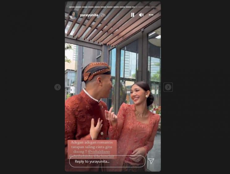 Vidi Aldiano dan Sheila Dara Aisha resmi tunangan. (Instagram/yurayunita)