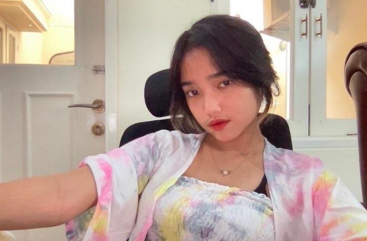 Padu padan outfit ala Fuji (Instagram/@fuji_an)