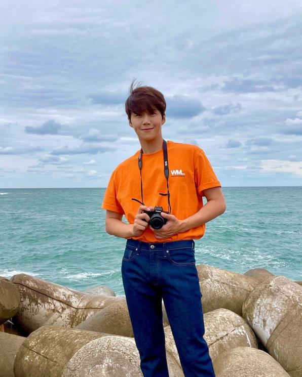 Seleb Korea yang Tetap Eksis usai Skandal (instagram/@seonho__kim)