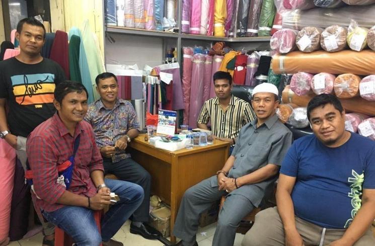 Potret Toko Kain Ayah Bibi Ardiansyah (Instagram/@h_faisal__69)
