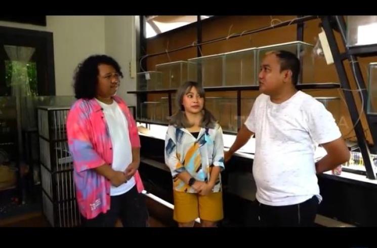 Potret Rumah Aziz Gagap (YouTube/TRANS7 OFFICIAL)