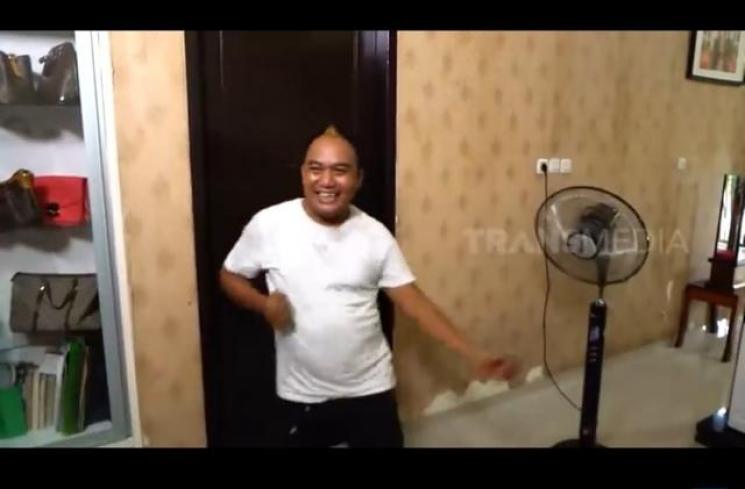 Potret Rumah Aziz Gagap (YouTube/TRANS7 OFFICIAL)