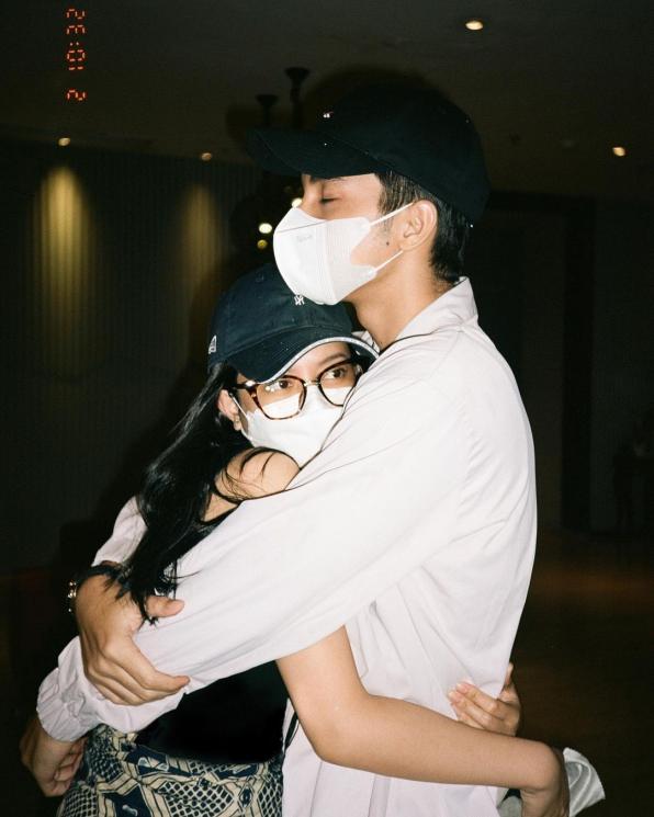 Gaya Pacaran Hanggini dan Junior Roberts (instagram/juniorrobertss)