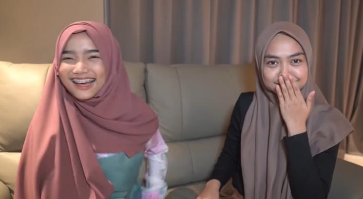 Fuji dan Ria Ricis. (YouTube/Ricis Official)