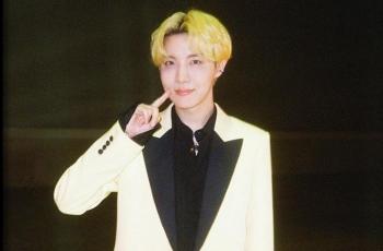 J-Hope BTS Foto Pakai Baju Bermotif Kondom, Ternyata Ada Makna di Baliknya