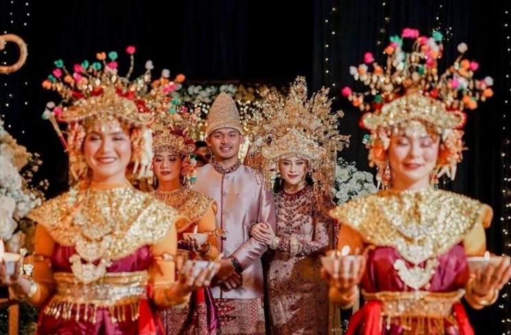 Pernikahan Artis Bertema Adat Palembang (instagram/@antzcreator)