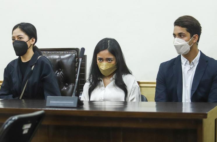 Rachel Vennya jalani sidang kasus pelanggaran kekarantinaan kesehatan. [MataMata.com/Alfian Winanto]