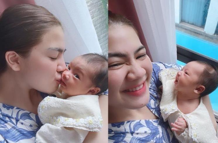 Momen Felicya Angelista Momong Anak Pertama. (Instagram/@felicyangelista_)