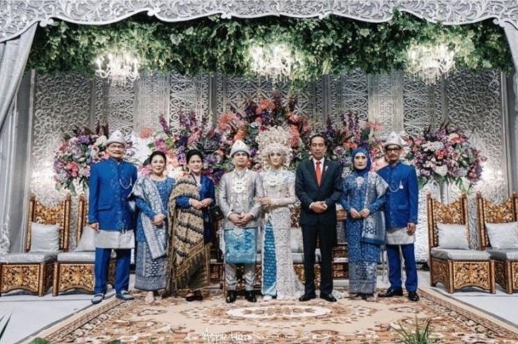 Pernikahan Artis Bertema Adat Palembang (instagram/@anissaaziza)