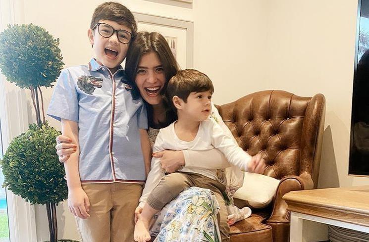 Artis Punya Dua Anak Cowok. (Instagram/@carissa_puteri)