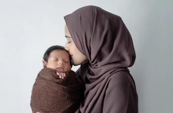 Resmi Cerai, 8 Potret Nadya Mustika Momong Anak Tuai Banyak Dukungan