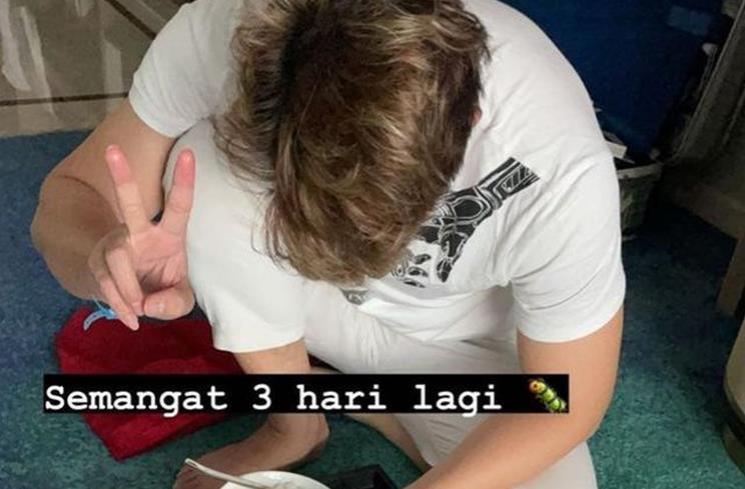 Potret Artis Jalani Karantina di Hotel. (Instagram/@zaskiasungkar15)