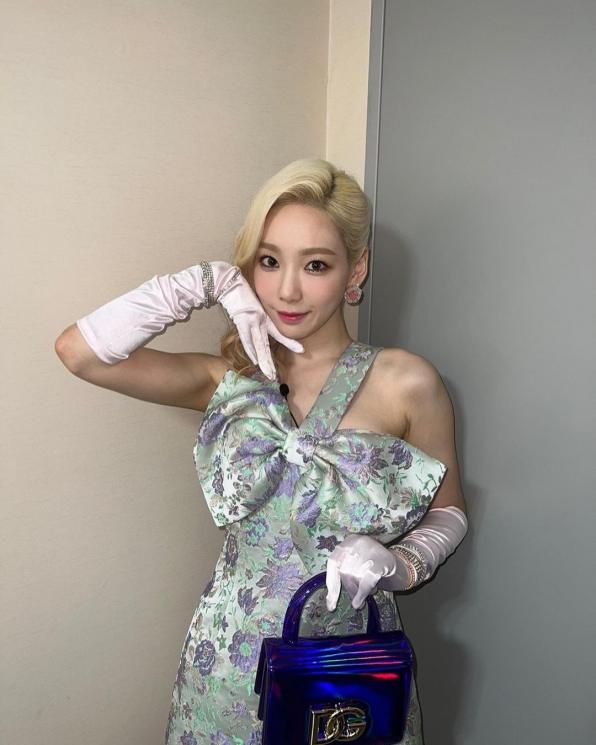 Artis yang hadiahkan rumah untuk orangtua (Instagram/@taeyeon_ss)