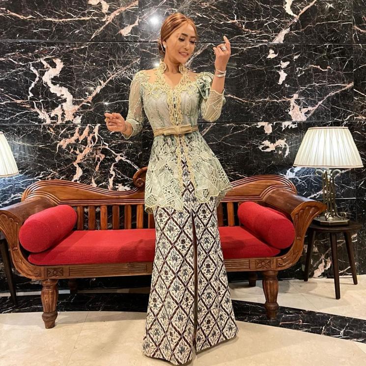 Gaya Artis di Pernikahan Danang DA (Instagram/@inul.d)