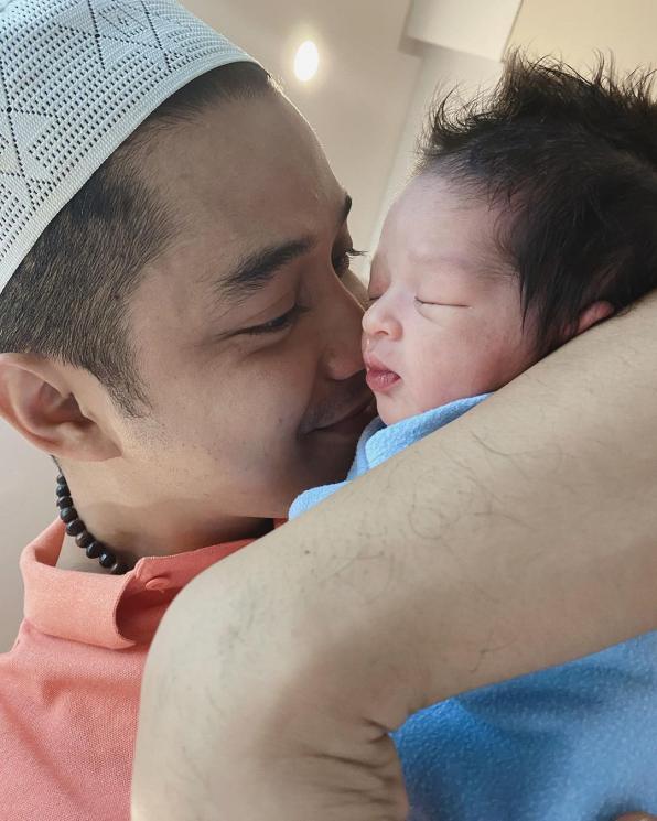Anak Artis Lahir di Tanggal Cantik (instagram/@adlyfayruz)