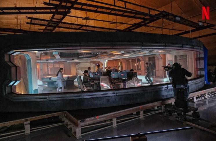 Potret di Balik Layar The Silent Sea (Instagram/@netflixkr)