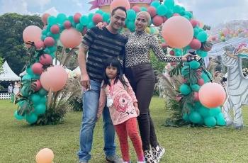 9 Potret Ferry Irawan Momong Vania Putri Venna Melinda, Lengket Bak Ayah Kandung!