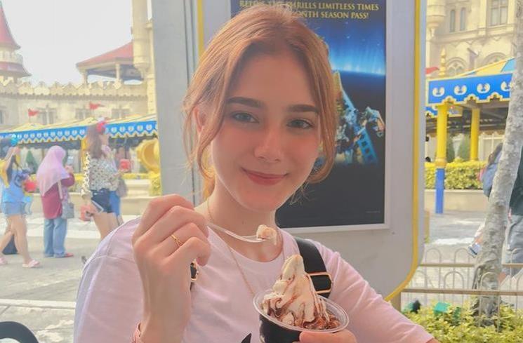 Fakta Yasmine Selebgram Asal Malaysia Pacar Aditya Zoni. (Instagram/@yxsmine.ow)