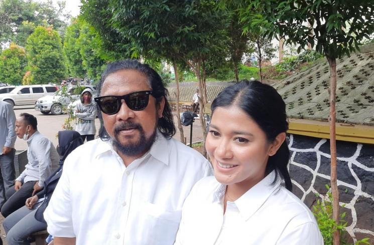 Jamal Mirdad dan Naysila Mirdad jadi saksi di sidang Kenang Mirdad. (MataMata.com/Ismail)