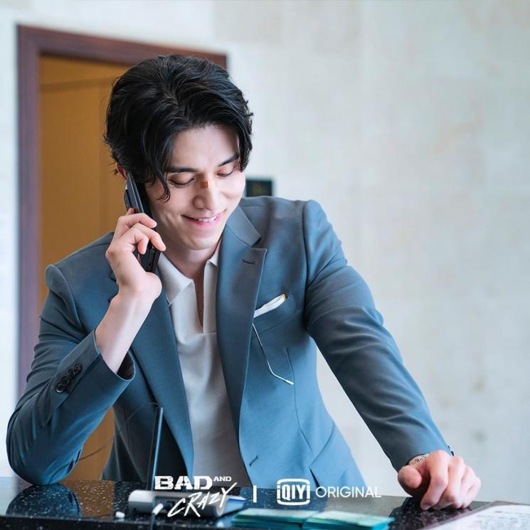 Potret Macho Lee Dong Wook di Bad and Crazy (Instagram/@iqiyi)