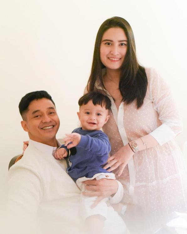 Artis melahirkan anak pertama di tahun 2021 (Instagram/@angbeenrishi)