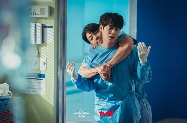 Pesona Rain di Ghost Doctor. (Instagram/@tvn_drama)