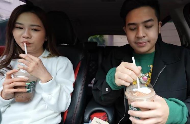 Potret Akrab Jessica Jane dan Jerome Polin. (YouTube/Nihongo Mantappu)