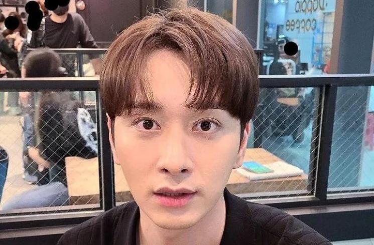 Chansung 2PM. (Instagram/@hwang_chan222)