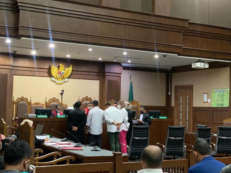 Nia Ramadhani dan Ardi Bakrie. (MataMata.com/Evi Ariska)