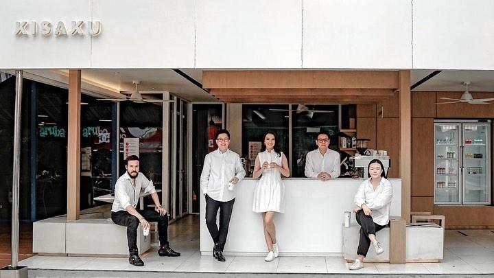 Potret Adik Raline Shah yang Jarang Disorot. (Instagram/@rollin.shah)