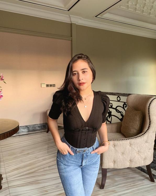 Artis yang Punya Kemampuan Indigo. (Instagram/prillylatuconsina96)