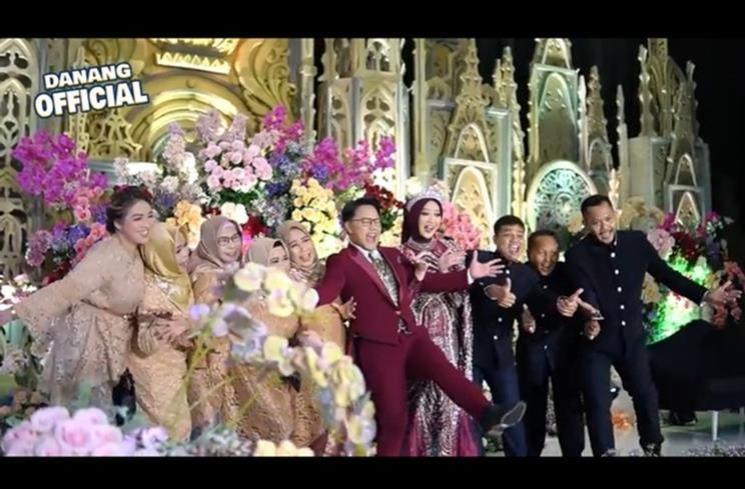 Potret Mewah Acara Ngunduh Mantu Danang DA. (YouTube/DANANG OFFICIAL)