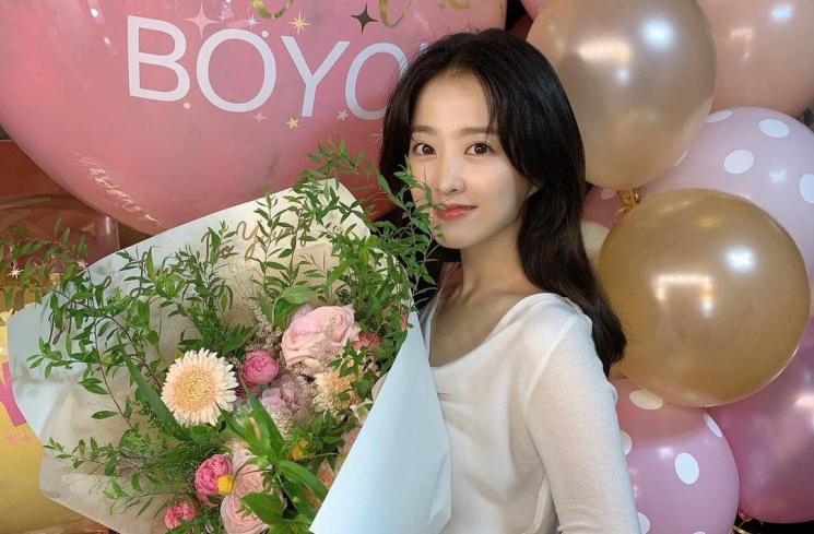 Artis Korea Suka Makanan Indonesia (Instagram/@boyoung0212_official)