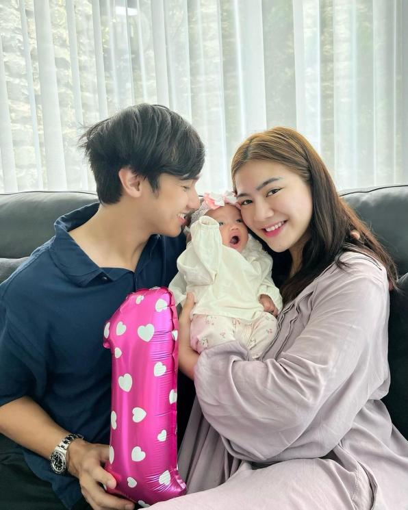 Artis rayakan Natal pertama setelah menikah (Instagram/@felicyangelista_)