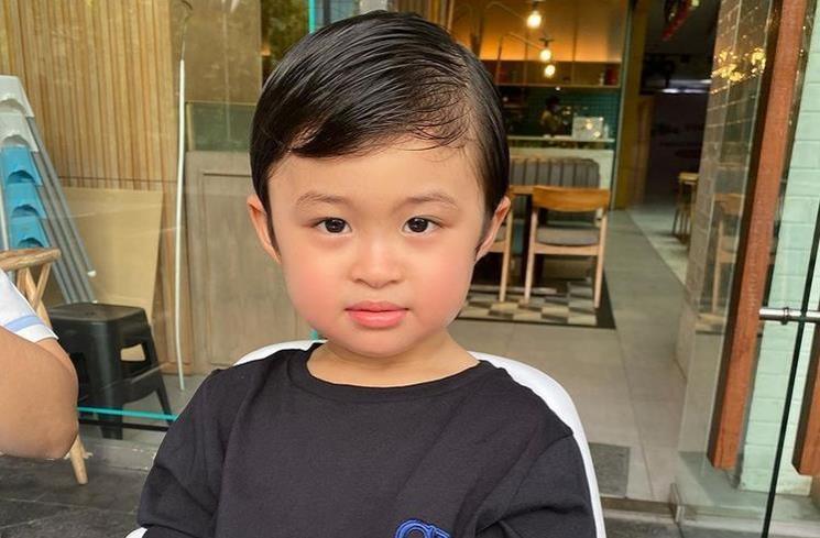 Anak Artis Punya Follower Instagram Terbanyak. (Instagram/@raphaelmoeis)
